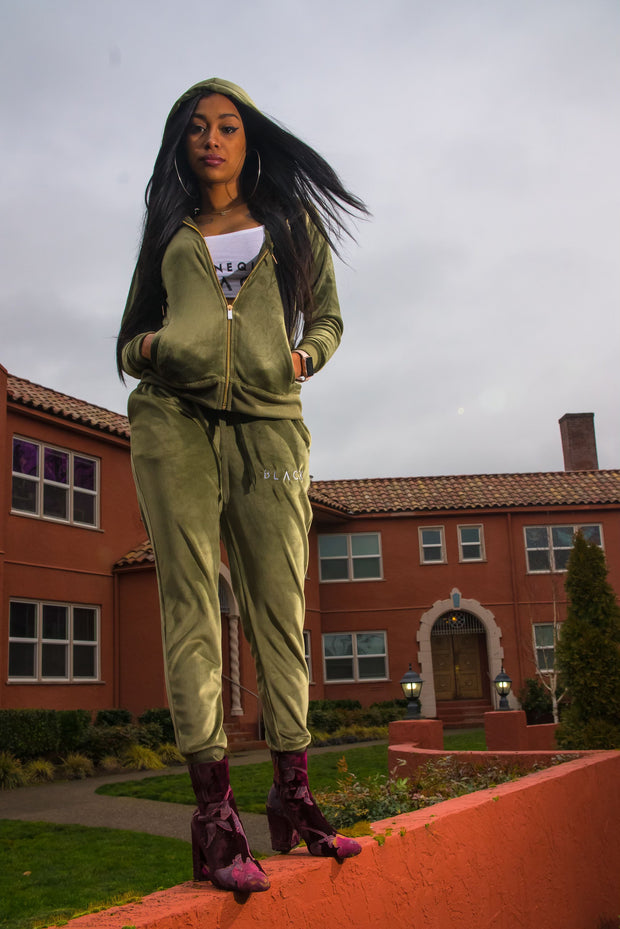 BLACK MANNE"QUEEN" - Less is More Velour 2 Piece Olive Green